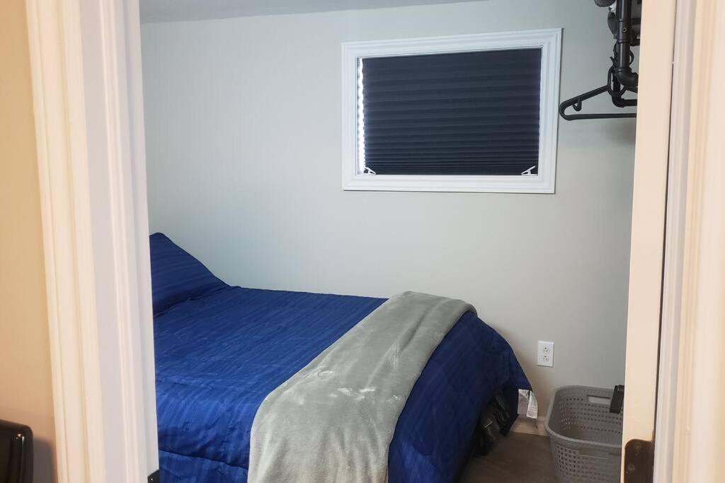 Cozy Home On A Quiet Street Minutes To Dt Kingston Exterior foto